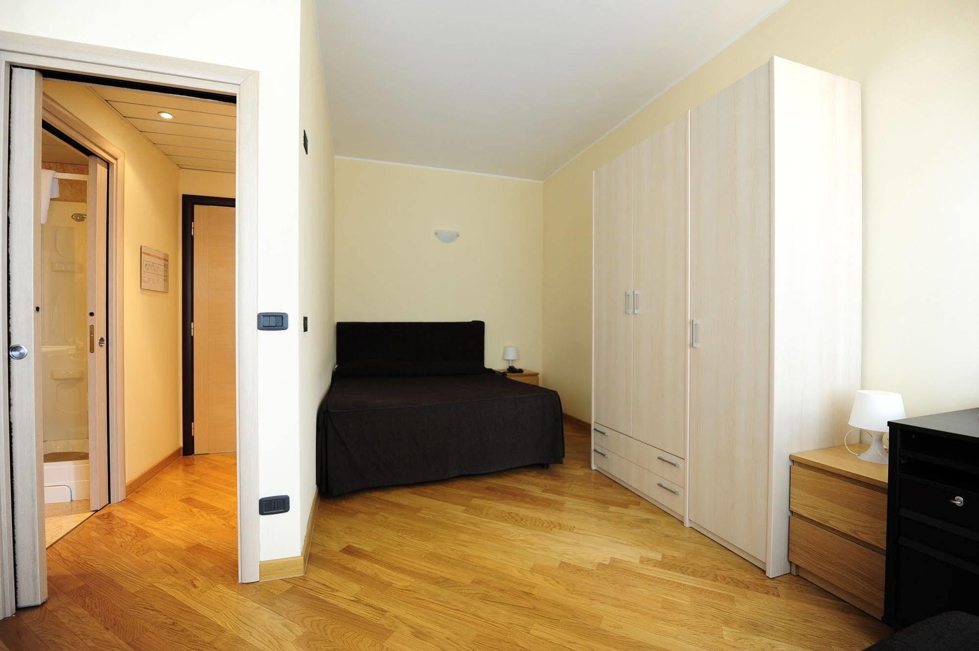 Corvetto Residence Porto Di Mare Milan Extérieur photo